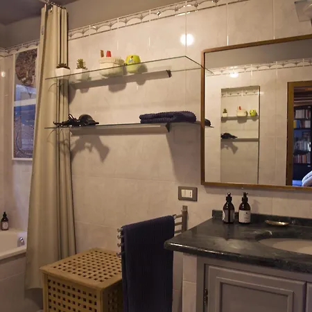 Apartment Real Venetian Apartment, 300 M From Rialto Bridge, 100 Sqm *